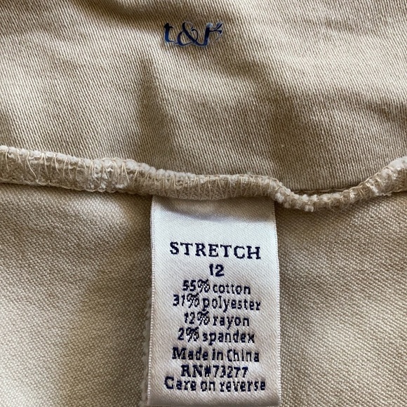 T & G Capris? Stretch, Tan, no pockets; - Picture 6 of 7